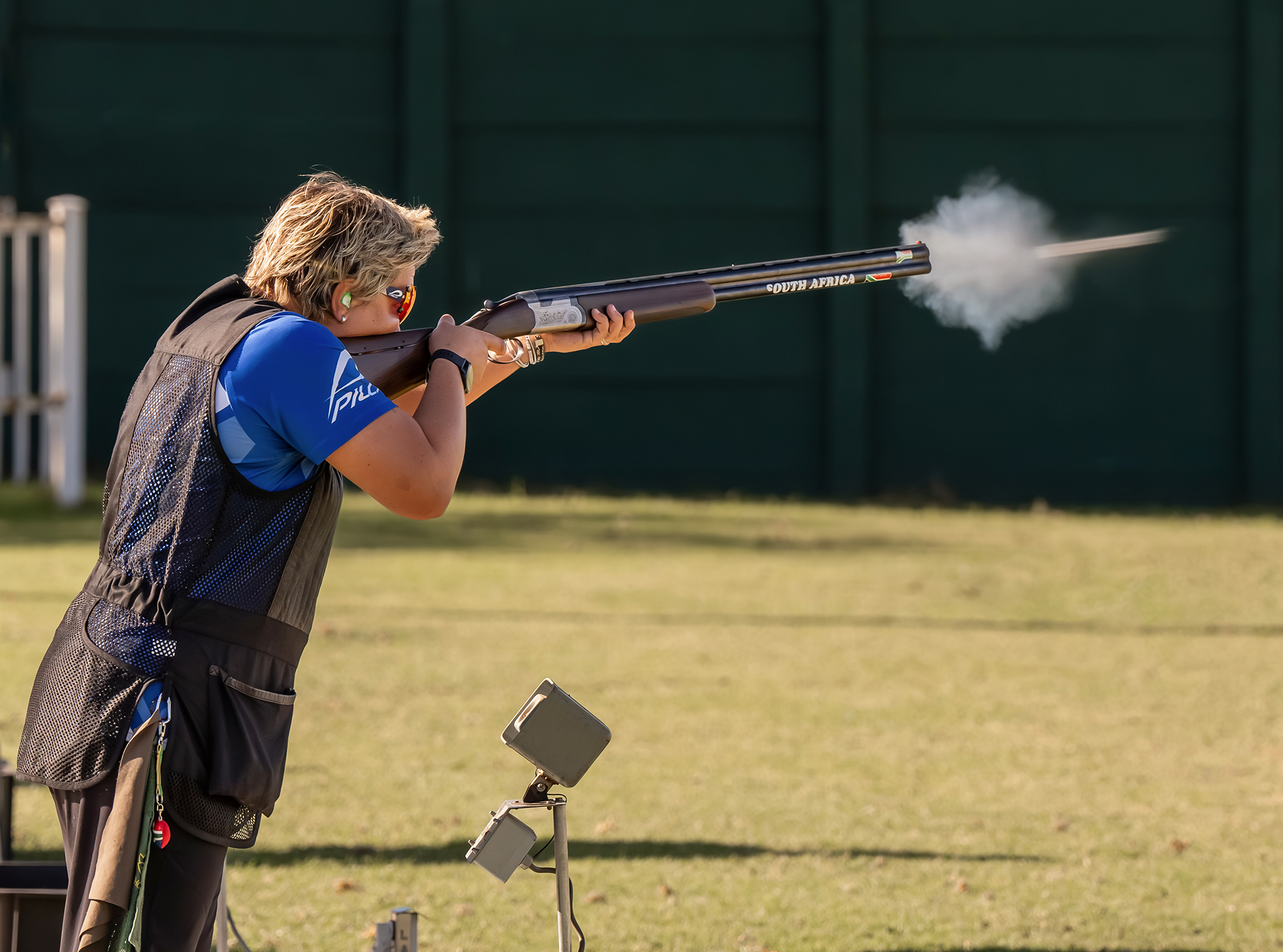 Image of a female clay pigeon shooter