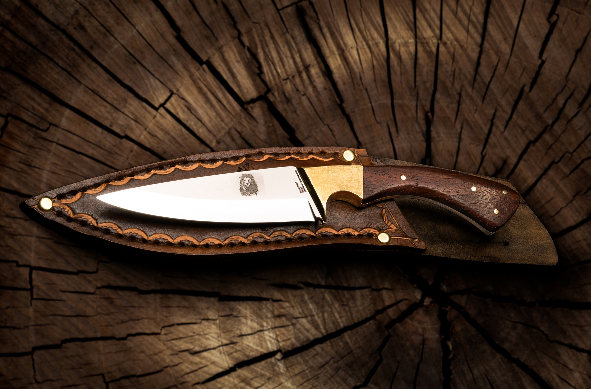 Product image of a hand made knife