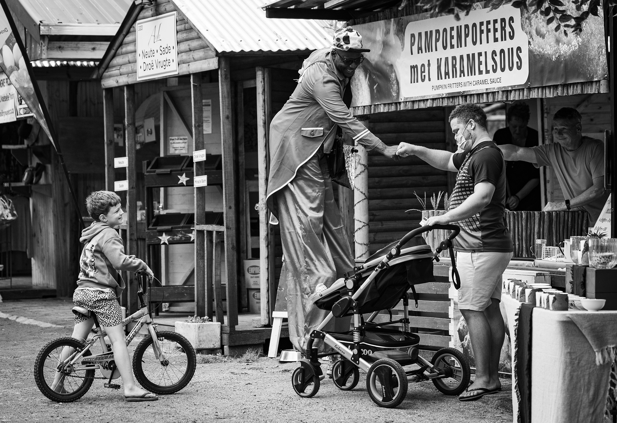 Black and white street scene at the pretoria Boeremerk