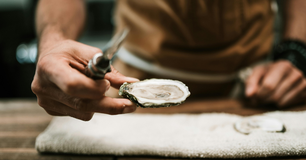 How to Shuck Oysters: The Complete Step-by-Step Guide