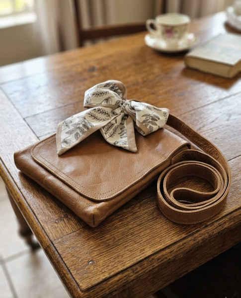 Genuine Leather Handbag - Messenger Bag