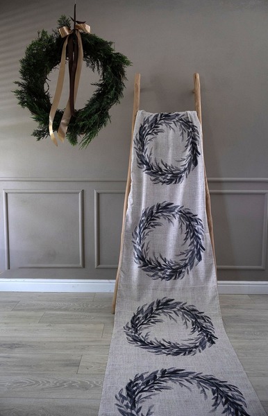 Festive Wreath – Runners