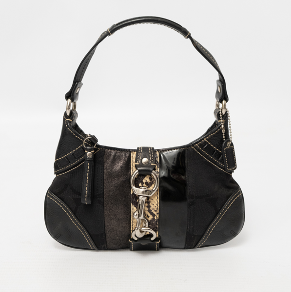 COACH Vintage Signature Hamptons Shoulder Bag