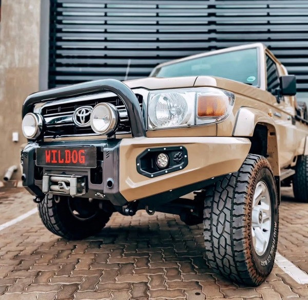 Toyota Land Cruiser 79 Wildog Alpha Colour Match Front Bumper Replacement With Nudge