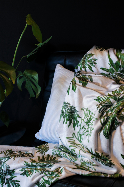 Fleece Blanket - Lush Leaves