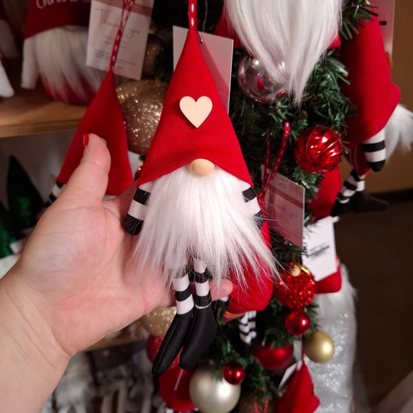 Red Heart Tree Decoration with legs
