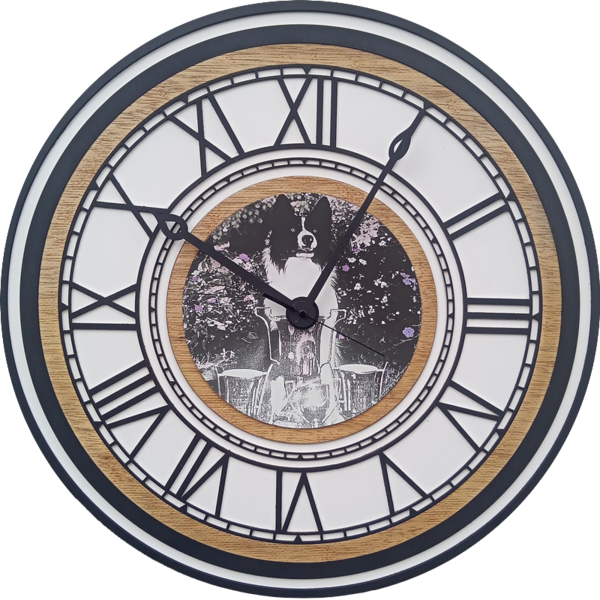 Black and White Central Picture Clock 2
