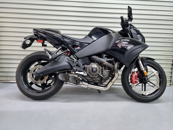 Buell 1125 Dual Outlet Slip-On exhaust