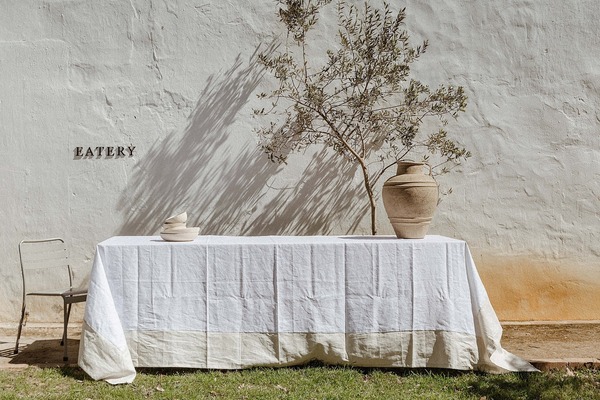 Crisp White & Oat Tablecloth