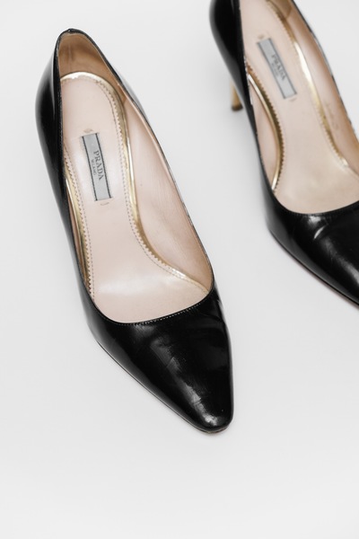 Prada Heels Black/Gold |