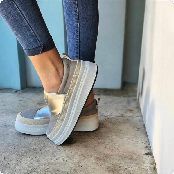 Butterfly Feet - Senhora 17 - Silver (Size 4, 5)