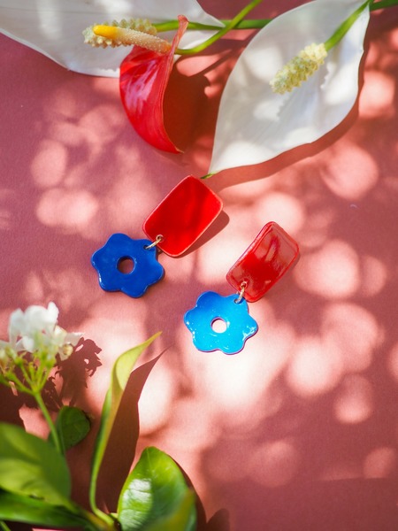 Collage Drops - Red & Blue