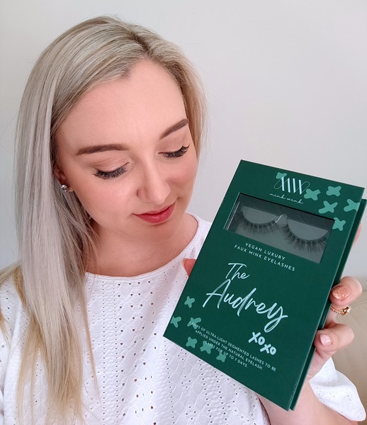 The Audrey Starter Kit Start your DIY lash extension journey off