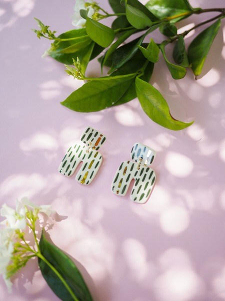 Magnus - Green Dashes + Gold