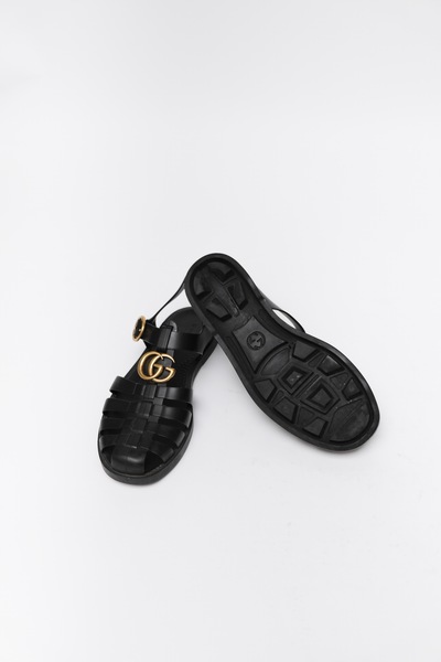 Gucci Rubber Buckle Strap Sandals |
