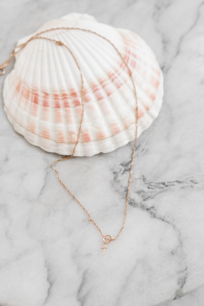 9K Solid Rose Gold Chain With A Cross