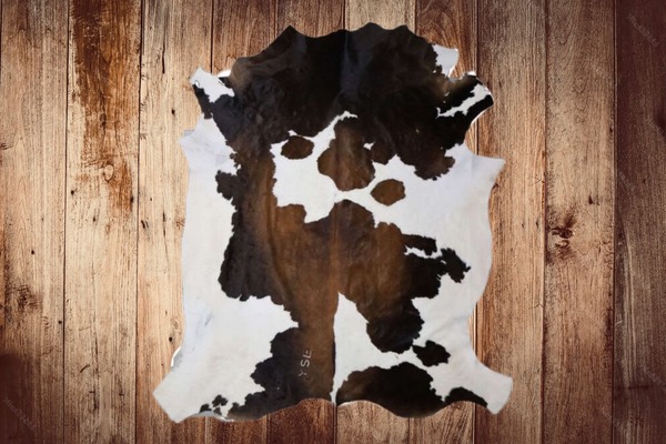 Tricolour Nguni Cowhide Rug 04 – Warm, Wild, and Wonderful