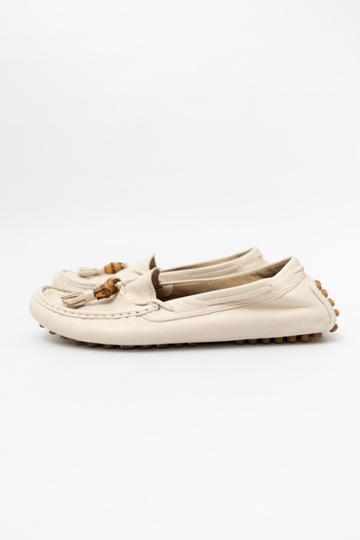 GUCCI Vintage Cream Leather Loafers