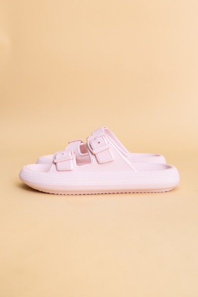 Pummy’s Rubber Sandals