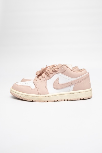 Nike Womens Air Jordan 1 Low White/Pink