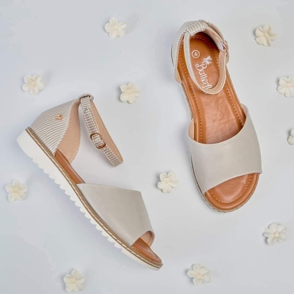 Butterfly Feet ~ Walnut ~ Grey (Size 9)