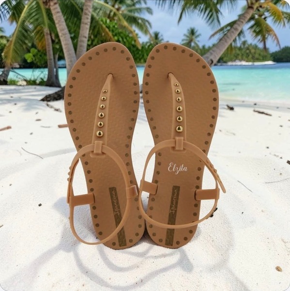 Ipanema - Dots - Beige (Sizes 5, 6, 7, 8)