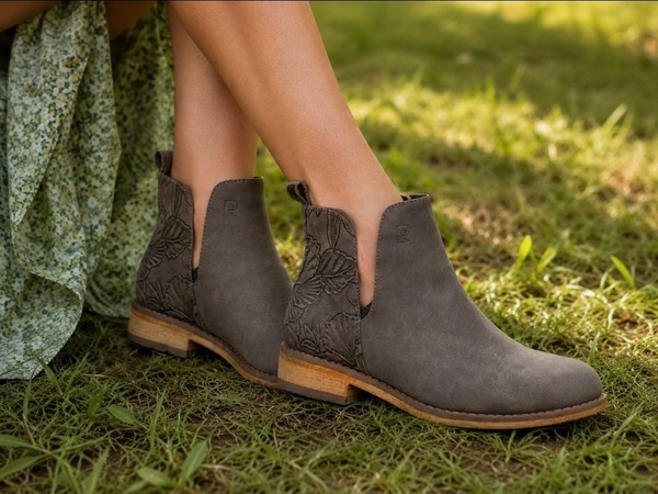 Pierre Cardin ~ Beulah ~ Grey (Size 5, 6, 7, 8)