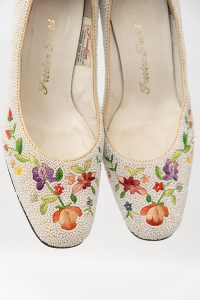 Exquisite Vintage Full Beaded Heels