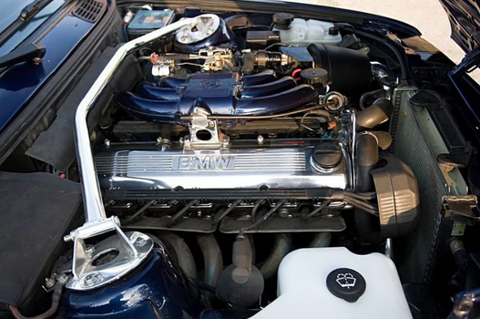 BM E30 STRUT BAR (non oem)