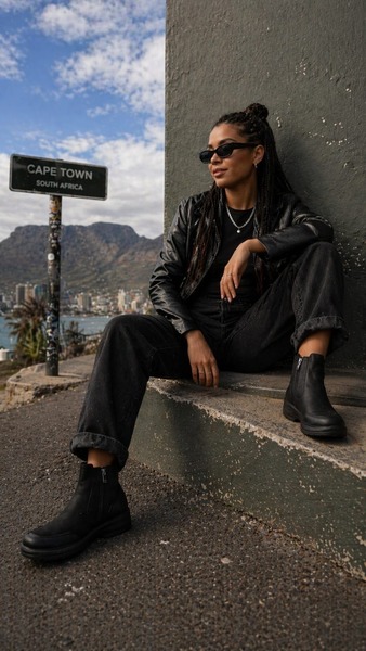 Savoy ~ Jodi ~ Black (Size 5, 6, 7, 8)