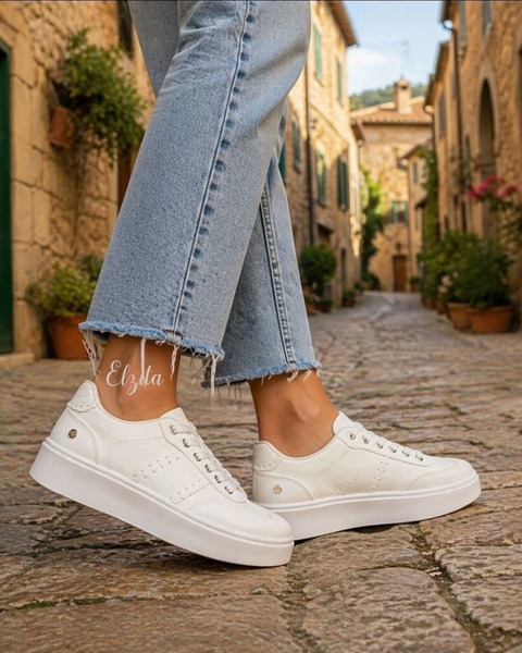 Miss Black ~ Illy ~ White (Size 3, 4, 5, 6, 7)