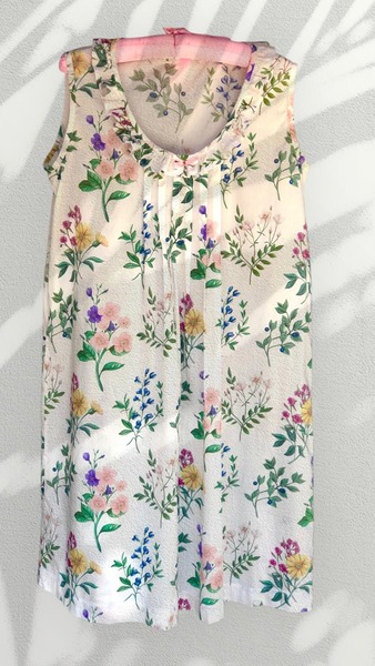 Ladies sleeveless Nighty Medium