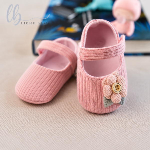 Baby girl pink Daisy shoes