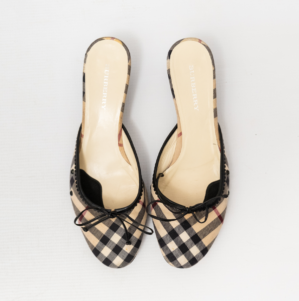 BURBERRY Vintage Checked Mules