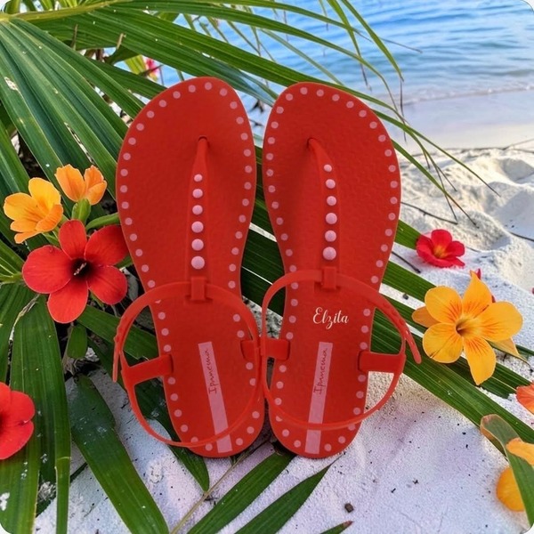Ipanema - Dots - Red (Sizes 3, 4, 6, 7, 8)