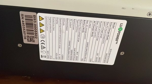 Pre-Owned Luxpower SNA5000 WPV 5kW Hybrid Inverter