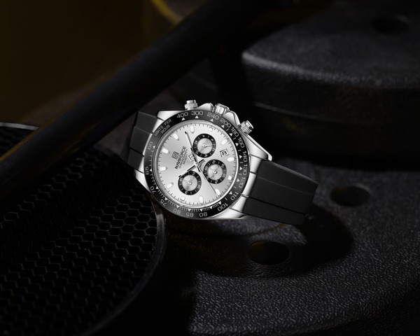 NAVIFORCE NF8054 – Sport Chronograph Watch