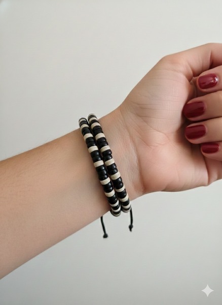 Adjustable Black & White Beaded Bracelet