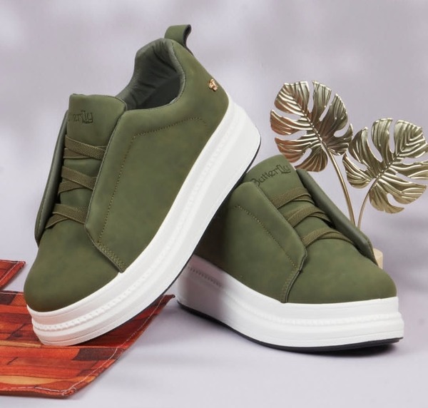 Butterfly Feet ~ Senhora 22 ~ Olive (Size 4, 5, 6, 7)