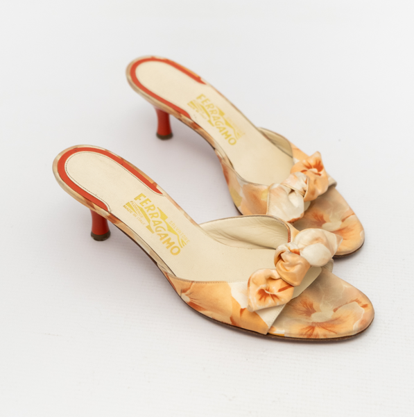 Salvator Ferragamo Vintage Printed Silk Floral Kitten Heel