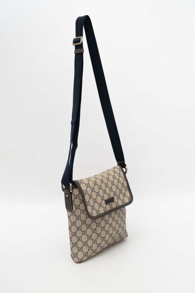 GUCCI Pre-Owned Navy GG Supreme Cross Body Bag Small