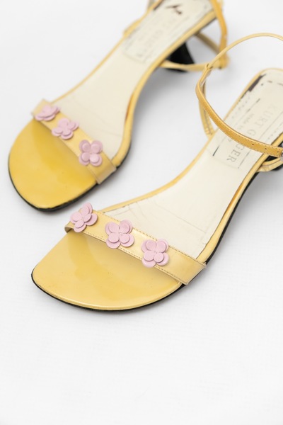 Kurt Geiger Vintage Leather Kitten Heels