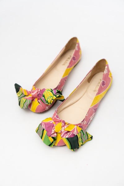 PRADA Vintage Floral Print Bow Pumps