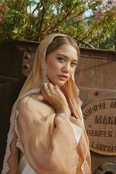 Zarina Gold Silk