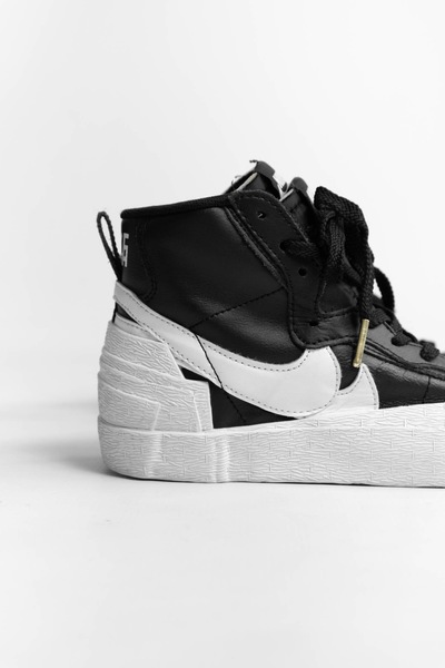 sacai nike high tops