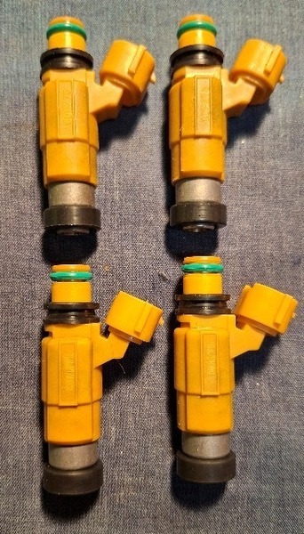 Mitsubishi Fuel Injector 2.0 4G63 / 2.4 4G64 part no: CDH275