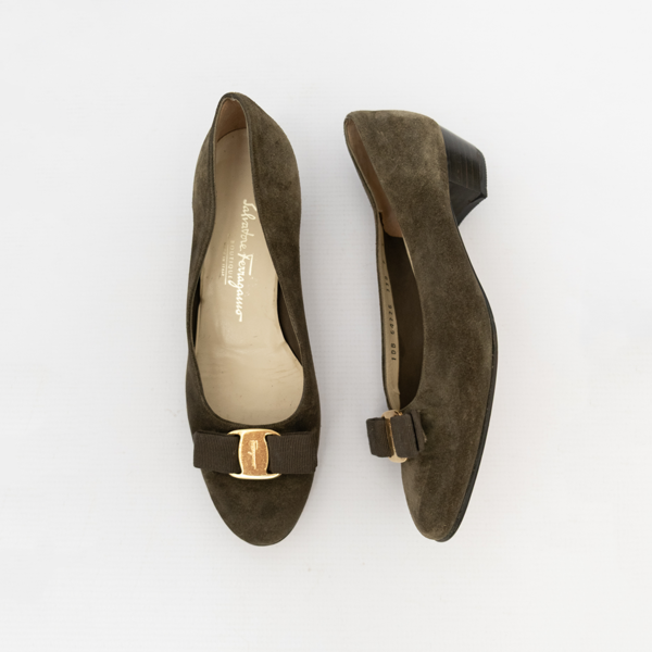 Salvator Ferragamo Vintage Suede Pumps Khaki