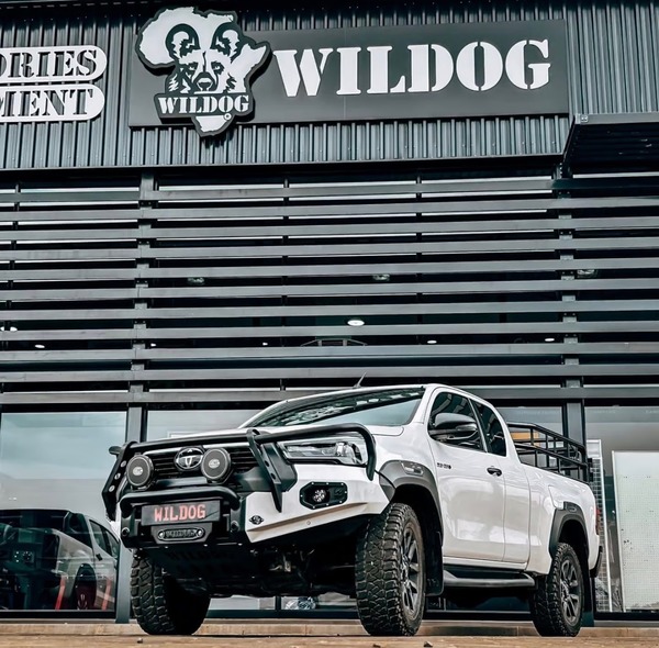 Toyota Hilux Legend Wildog Hunter Colour Match Front Bumper Replacement With Nudge