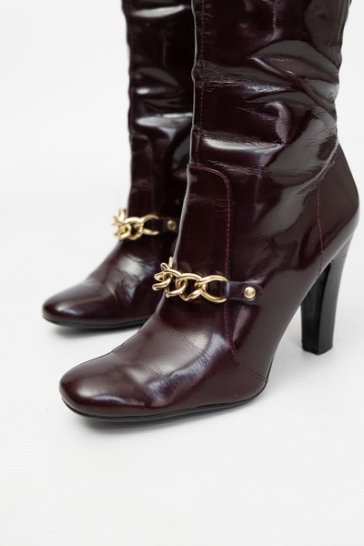 heeled patent boots