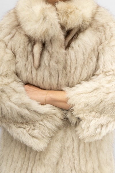 Luxurious Vintage Fox Fur Coat White Grey.